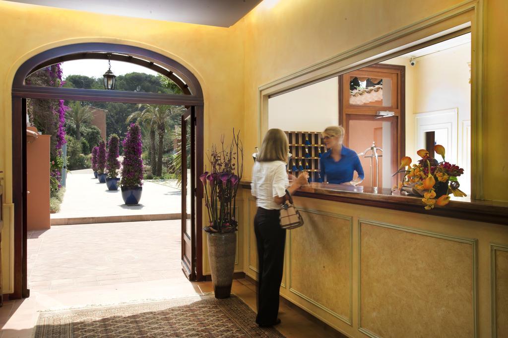 Le Mas Du Langoustier Hotel Porquerolles Exterior photo